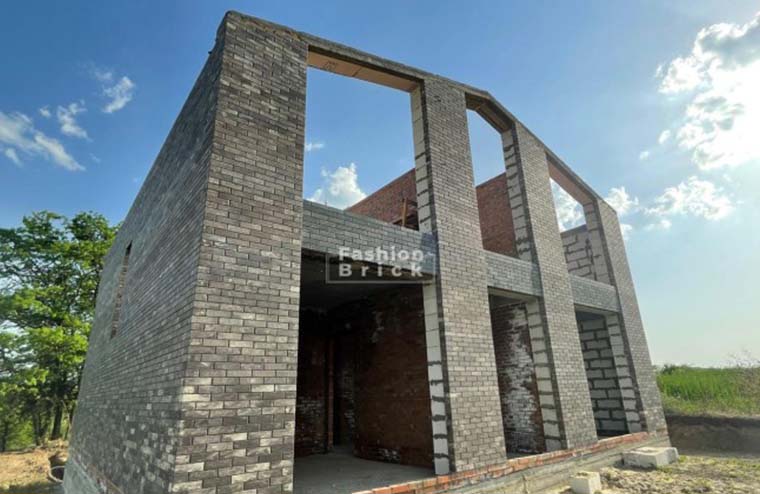 Кварцевый лицевой и заборный кирпич от завода