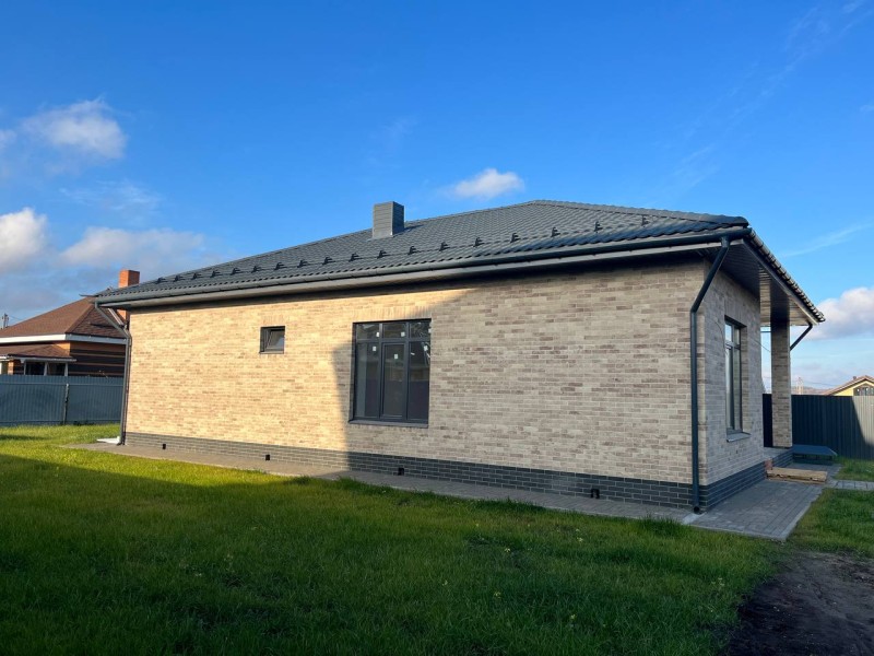 Завод кирпича и квадроблоков ФэшнБрик  заборные блоки от производителя завод Литос