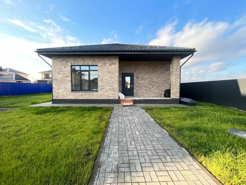 Fashion Brick производитель кирпичный блоков для заборов и столбов