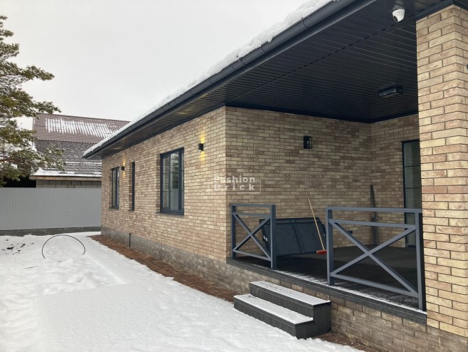 Завод кирпича и квадроблоков ФэшнБрик  производство бетонные блоки для заборов и столбов с доставкой от завода Литос