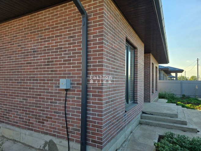 Завод кирпича и квадроблоков ФэшнБрик  производство квадроблоки, тетрисблоки, гиперпрессованный кирпич для заборов и столбов от завода