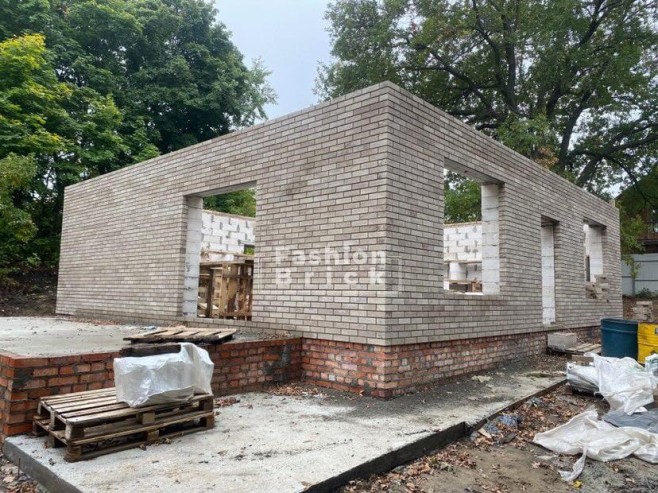 Завод кирпича и квадроблоков ФэшнБрик  производство квадроблоки, тетрисблоки, гиперпрессованный кирпич для заборов и столбов от завода