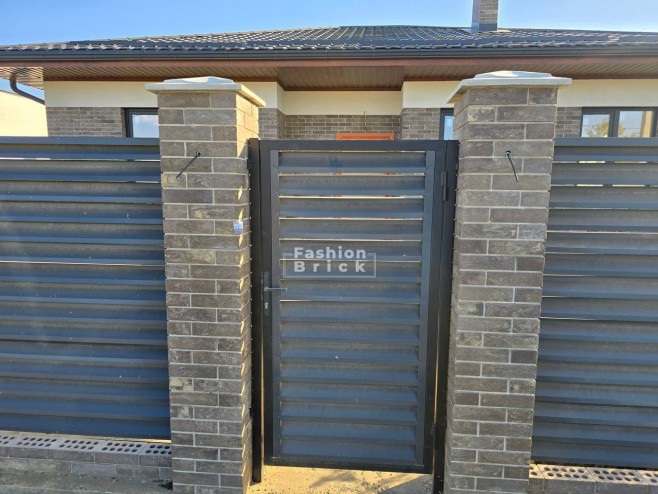 Кирпичный завод Fashion Brick квадроблоки и гиперпрессованный кирпич для заборных колонн купить от завода