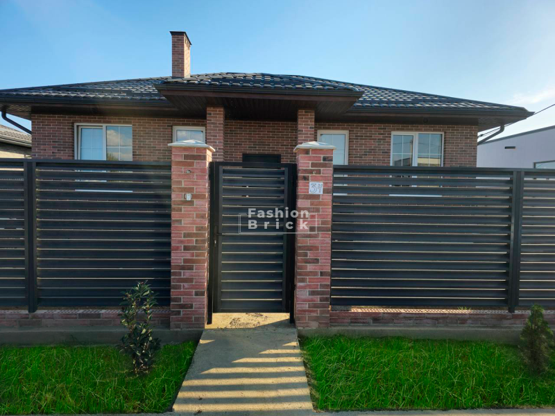 Гиперпресованный кирпич завода Fashion Brick завод производитель бетонных блоков для заборов и столбов