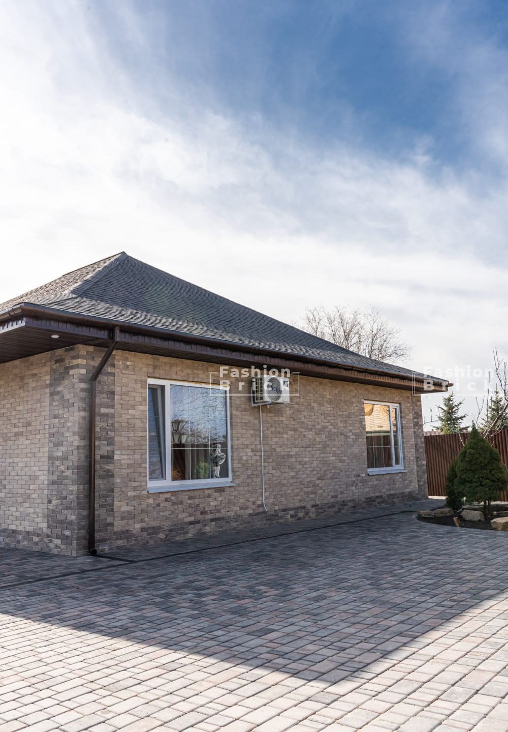 Кирпич Brick House